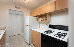 13A Kingery Quarter, Willowbrook, IL 60527