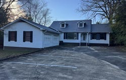 912 S AIRPORT Rd, Jasper, AL 35501