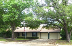 2105 Stanton, Brady, TX 76825