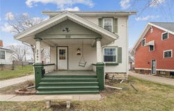 226 Johnson Ave, Cedar Rapids, IA 52405