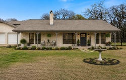 5014 Little Valley Rd, Leander, TX 78641