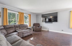 490 Heather Lane, Carol Stream, IL 60188