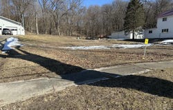 528 E Main Street, Ionia, MI 48846