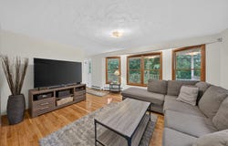 10 Fairway Dr, Groton, MA 01450