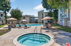 21801 Roscoe Blvd, Los Angeles, CA 91304