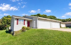 2725 HUMBOLDT Road, GREEN BAY, WI 54311