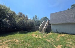 1402 E Deaner Road NE, Edmore, MI 48829