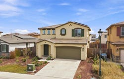 585 Shefford Drive, Vacaville, CA 95687