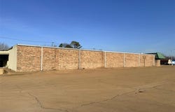 208 Lincoln Drive, Fredericktown, MO 63645