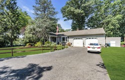 8 Johnson Avenue, Matawan, NJ 07747