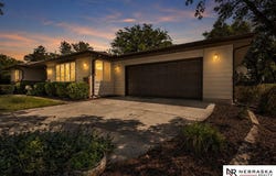 8701 Davey Road, Davey, NE 68517
