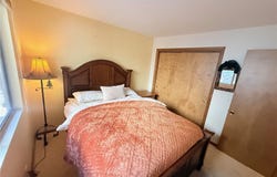 551 community Drive, Lake Arrowhead, CA 92352