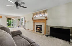 377 Cobblestone Drive, Delaware, OH 43015