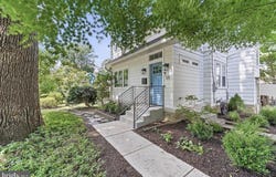59 W STEWART AVE, LANSDOWNE, PA 19050