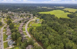 18 Joshbury Circle, LAUREL, MS 39443
