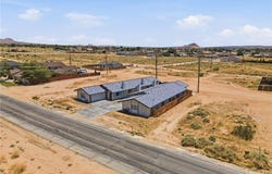 8924 N Loop, California City, CA 93505