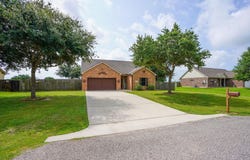 5942 Wild Flower Rd, Sealy, TX 77474