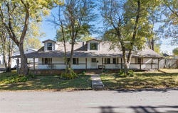 406 S Godfrey Street, Eldon, MO 65026