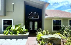 1 HARRIS Circle, EDGEWATER, FL 32141
