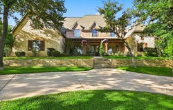 686 Knob Hill Court, Argyle, TX 76226