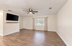 2885 Red Bud Lane, Anderson, CA 96007