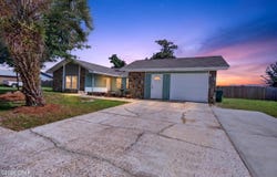360 Bell Circle, Lynn Haven, FL 32444