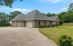 23365 Branson RD, Poteau, OK 74953