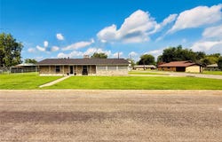 100 Vatra Street, Mount Vernon, TX 75457