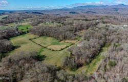 243 Black Oak Rd, Clinton, TN 37716
