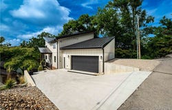 379 Comanche Road, Lake Ozark, MO 65049