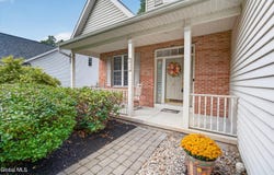 15 Julians Way, Saratoga Springs, NY 12866