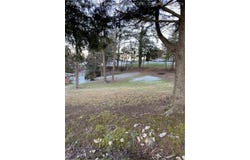 Hickory Drive, Charleston, WV 25320
