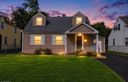 24 Sunset Dr, Clark Twp., NJ 07066-1218