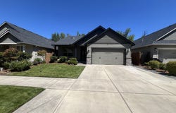 963 PENNINGTON Ct, Eugene, OR 97404