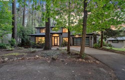 16200 WALUGA Dr, LakeOswego, OR 97035