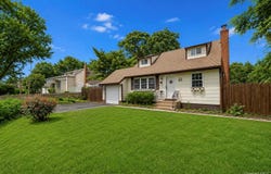 491 Smith Street, Central Islip, NY 11722