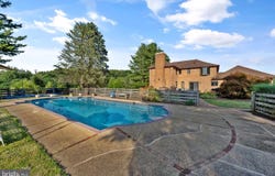 2 ARDEN VALLEY CT, SPARKS GLENCOE, MD 21152