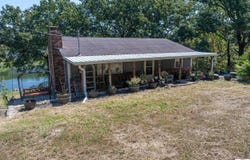 26193 Wiedenmann Place, Edwards, MO 65326