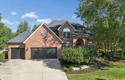 2211 Joyce Lane, Naperville, IL 60564