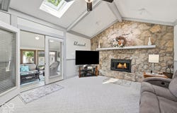 592 Echo Bend Boulevard, Greenwood, IN 46142