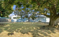 1099 ARCADIA Dr, Eugene, OR 97401