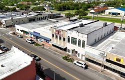 209 N WASHINGTON ST, Beeville, TX 78102