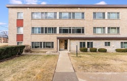 2622 Central Drive, Flossmoor, IL 60422