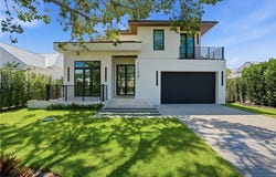 1150 8th Ter N, NAPLES, FL 34102