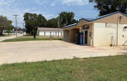 310 S School, Sedan, KS 67361