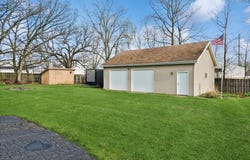 2 Division Street, Bristol, IL 60512
