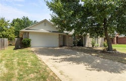 8505 Vickery LN, Fort Smith, AR 72908