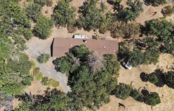 15 Twin Oaks Road, Jacksonville, OR 97530