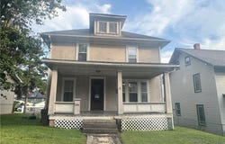 206 E Spring Street, Marietta, OH 45750
