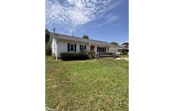 904 S 6Th Street, Fairfield, IA 52556